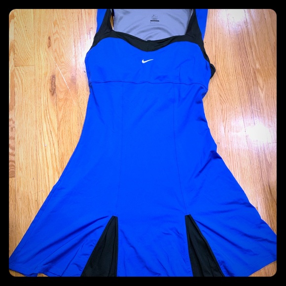 Nike Dresses & Skirts - NIKE DRESS size M